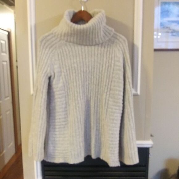 Simply Vera Vera Wang Turtleneck Long Sleeve Sweater Women's Size Small - Picture 3 of 6